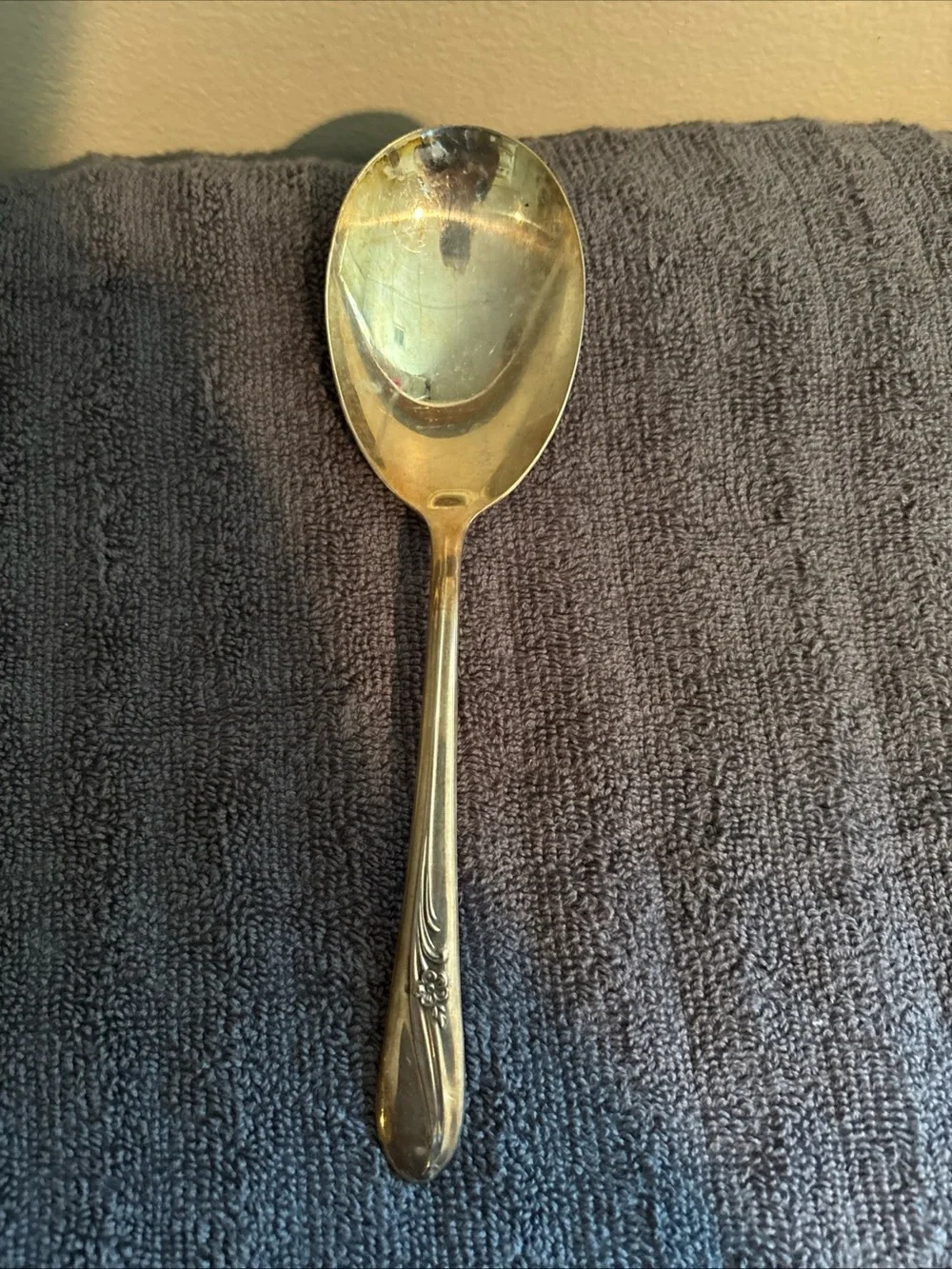 Gold-Tone 4-Piece Serving Utensil Set with Floral Detail